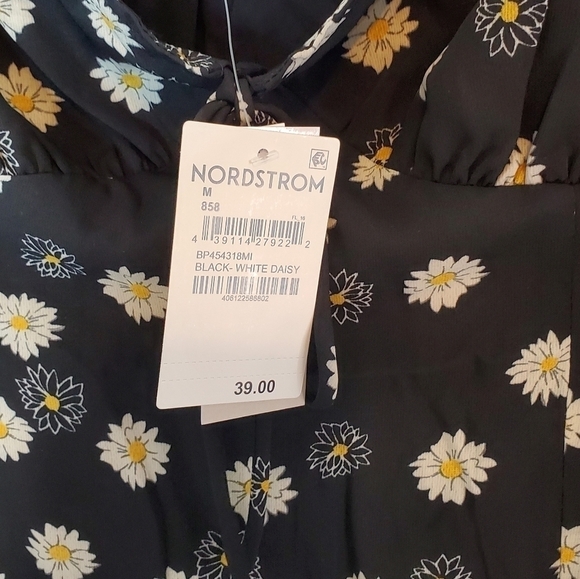 Bp. Daisy Mini Dress in Size Medium with Capped Sleeves - Picture 3 of 5